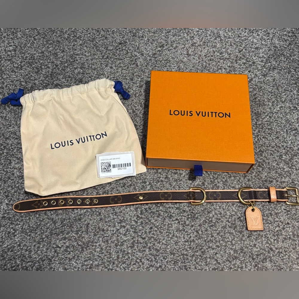 Louis Vuitton dog collar MM